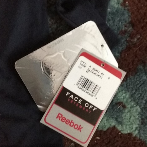 NHL Reebok Kids Med  Blue Jackets long sleeve NWT - Picture 2 of 5